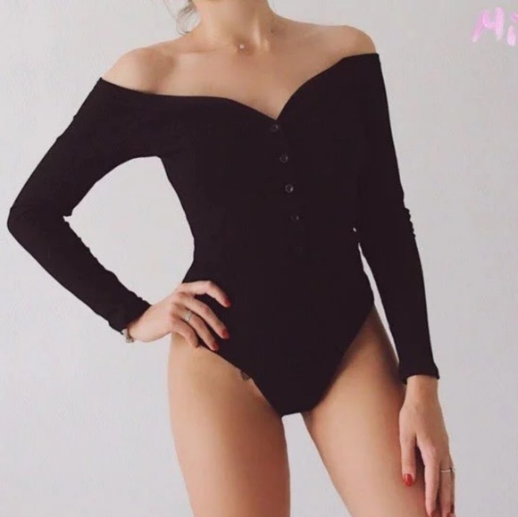 Off Shoulder Ribbed Long Sl Bodysuit - Picture 3 of 6